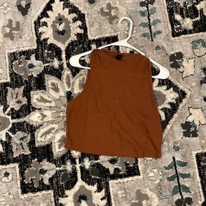 Cropped brown tank